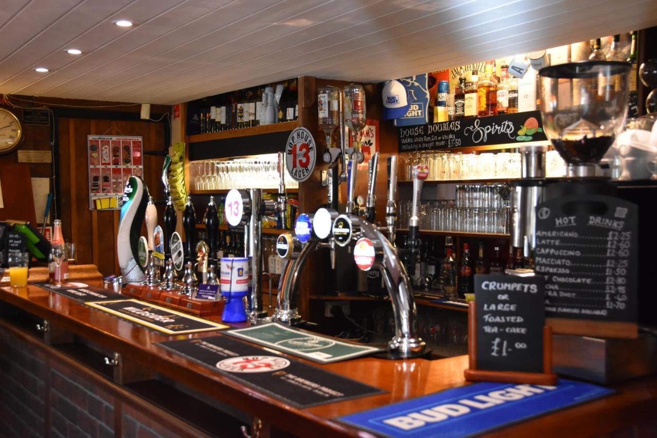 The Bell Inn Salisbury Zewnętrze zdjęcie